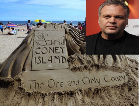 На Конкурсе песчаных замков Кони-Айленда: удивительные скульптуры и случайные звезды